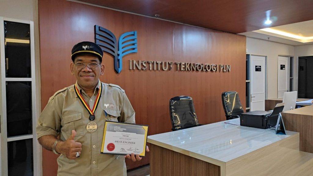 Wakil Rektor IV ITPLN raih gelar asean eng