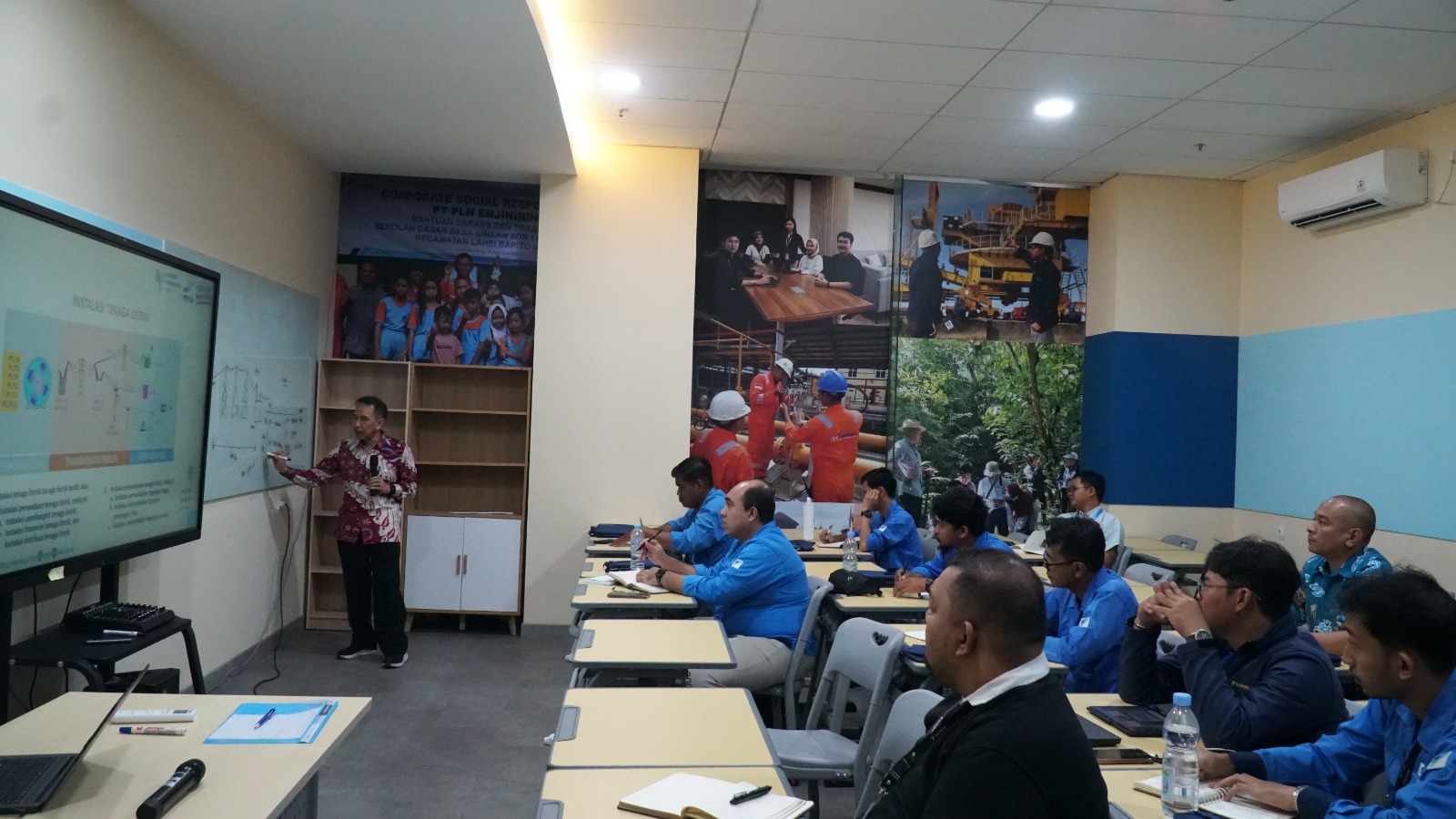 Pelatihan Instalasi Listrik ITPLN Training Center di dengan PT Daikin Airconditioning Indonesia. Dok. Istimewa 